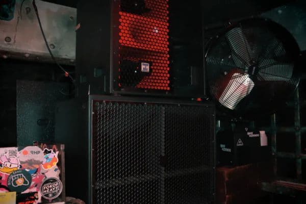 Picture of KILLER ROBOT  cover image